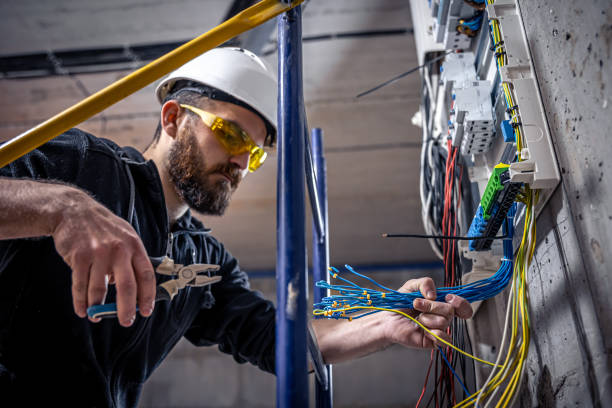Best Circuit Breaker Repair  in Newberry, FL